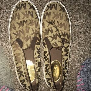 michael kors slip ons tan